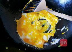 青菜木耳鸡蛋炒面的做法图解5