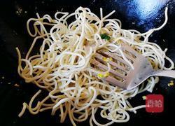 青菜木耳鸡蛋炒面的做法图解6