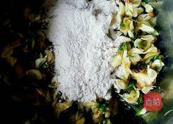 槐花饼的做法图解4