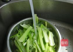 芹菜肉馅锅贴的做法图解6