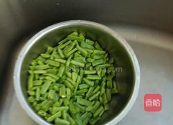 豆角炒肉丝的做法图解2