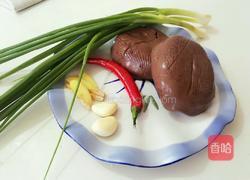 炒鸭血的做法图解1