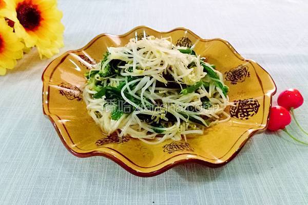 绿豆芽炒白菜苔