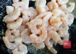 三色炒虾仁的做法图解6
