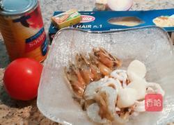 海鲜天使意面(全面解析怎样煮制弹牙意面和鲜美酱汁的方法)的做法图解1