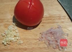 海鲜天使意面(全面解析怎样煮制弹牙意面和鲜美酱汁的方法)的做法图解2