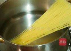 海鲜天使意面(全面解析怎样煮制弹牙意面和鲜美酱汁的方法)的做法图解10