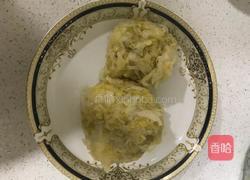 酸菜炖白肉的做法图解2