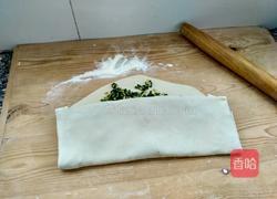 叠韭菜馍的做法图解5