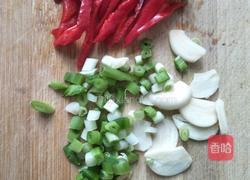 肉末蒜薹的做法图解2