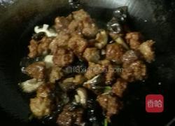 番茄酱炒肉丸的做法图解4