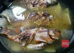 家常冬瓜鲫鱼汤的做法图解11