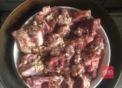 秘制蒜香排骨的做法图解4