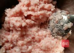 胡萝卜莲藕猪肉饺子的做法图解3