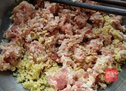 萝卜牛肉饺子馅的做法图解1