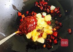 红炖鸡块的做法图解11