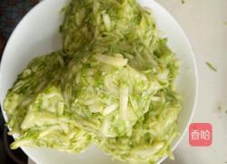 茭瓜猪肉包子馅的做法图解3