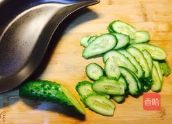 培根鸡蛋炒瓜片的做法图解2