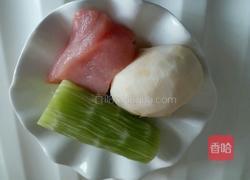 青笋凉薯炒肉丝的做法图解1