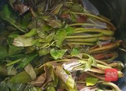 香椿煎蛋饼的做法图解1