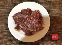 腊肠炒黄瓜的做法图解2