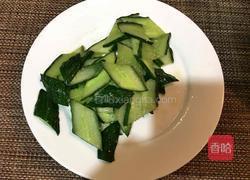 腊肠炒黄瓜的做法图解4