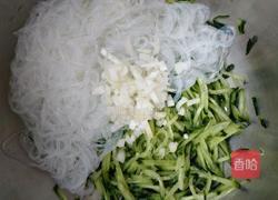 凉拌黄瓜粉丝的做法图解4