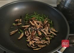 豆角焖意大利面的做法图解6