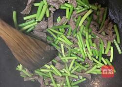 肉丝蒜苔的做法图解5