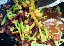 香腸炒菜花的做法圖解9