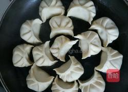 五彩抱蛋煎饺的做法图解6