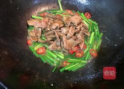 韭花炒猪肝的做法图解7