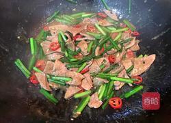 韭花炒猪肝的做法图解8