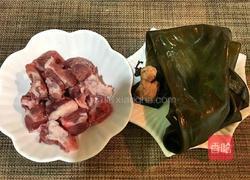 海带排骨汤的做法图解1