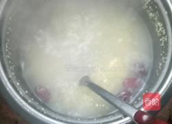 红枣桂圆小米粥的做法图解3