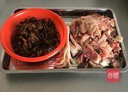 山鸡炖榛蘑的做法图解2