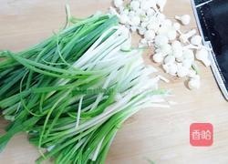 小蒜炒鸡蛋的做法图解3