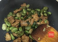 蚕豆青椒炒肉片的做法图解5