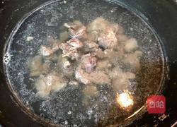 羊肉炖萝卜汤的做法图解1
