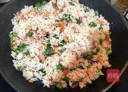 火腿肠芦笋炒饭的做法图解7