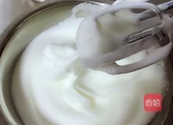 戚风蛋糕的做法图解8