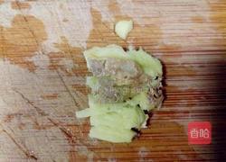 酸菜苦笋汤的做法图解4