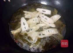 酸菜苦笋汤的做法图解7