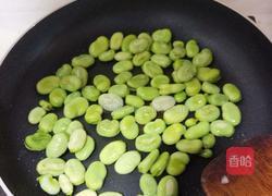 香辣肉沫蚕豆的做法图解2