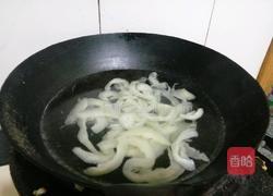 老黄瓜粉丝木耳汤的做法图解2