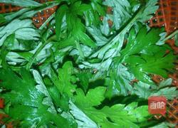 艾叶煎蛋的做法图解1