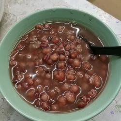 红豆薏米糖水粥的做法[图]
