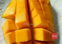 芒果奶昔的做法图解2