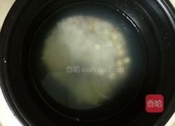 莲子藜麦粥的做法图解2