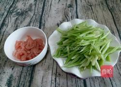 芹菜木耳炒肉丝的做法图解2